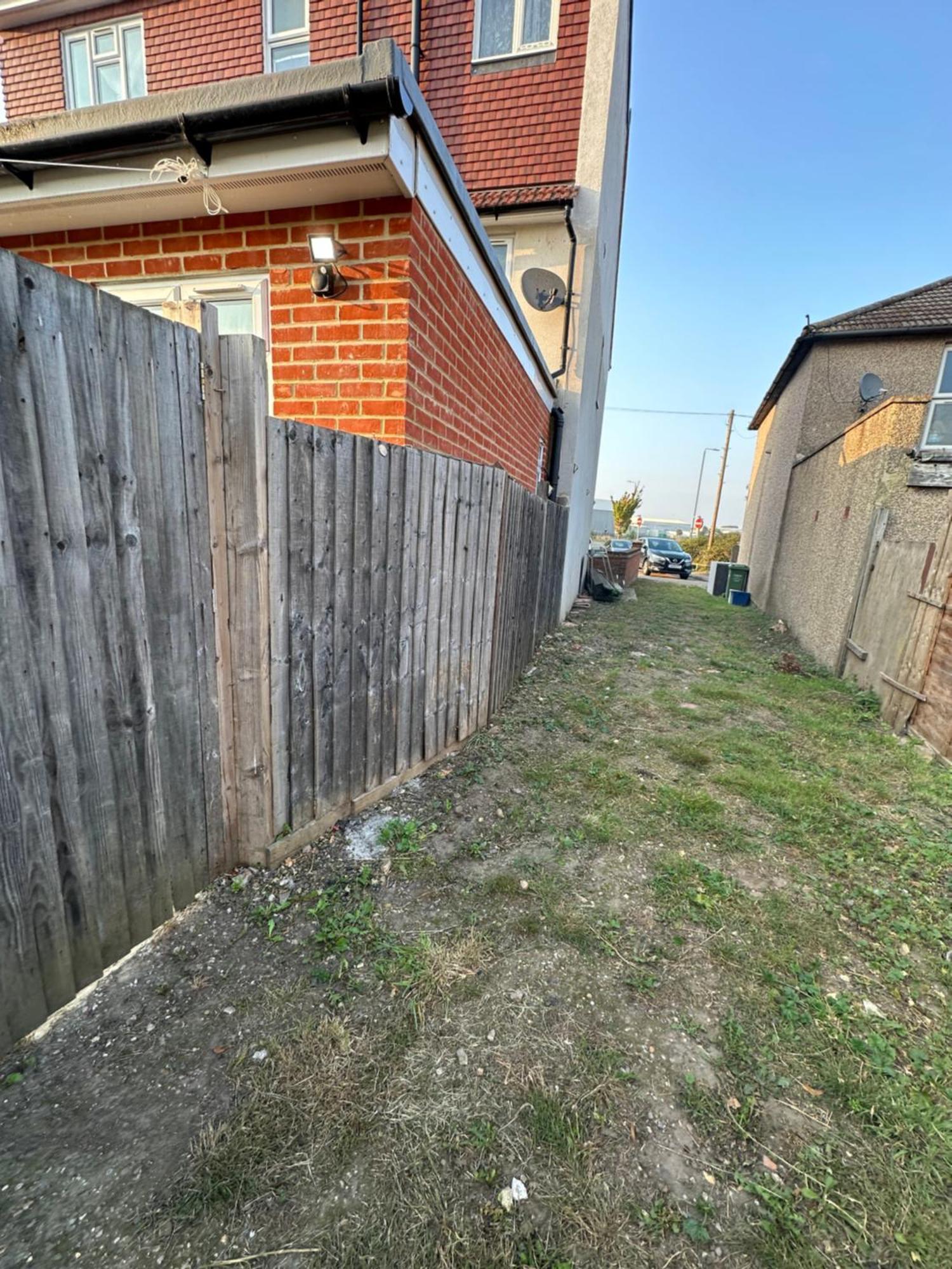 Luxury Ensuite Studio In Crayford Dartford Bexley London With Full Kitchen And Side Garden Alleyway Entrance Erith Екстер'єр фото